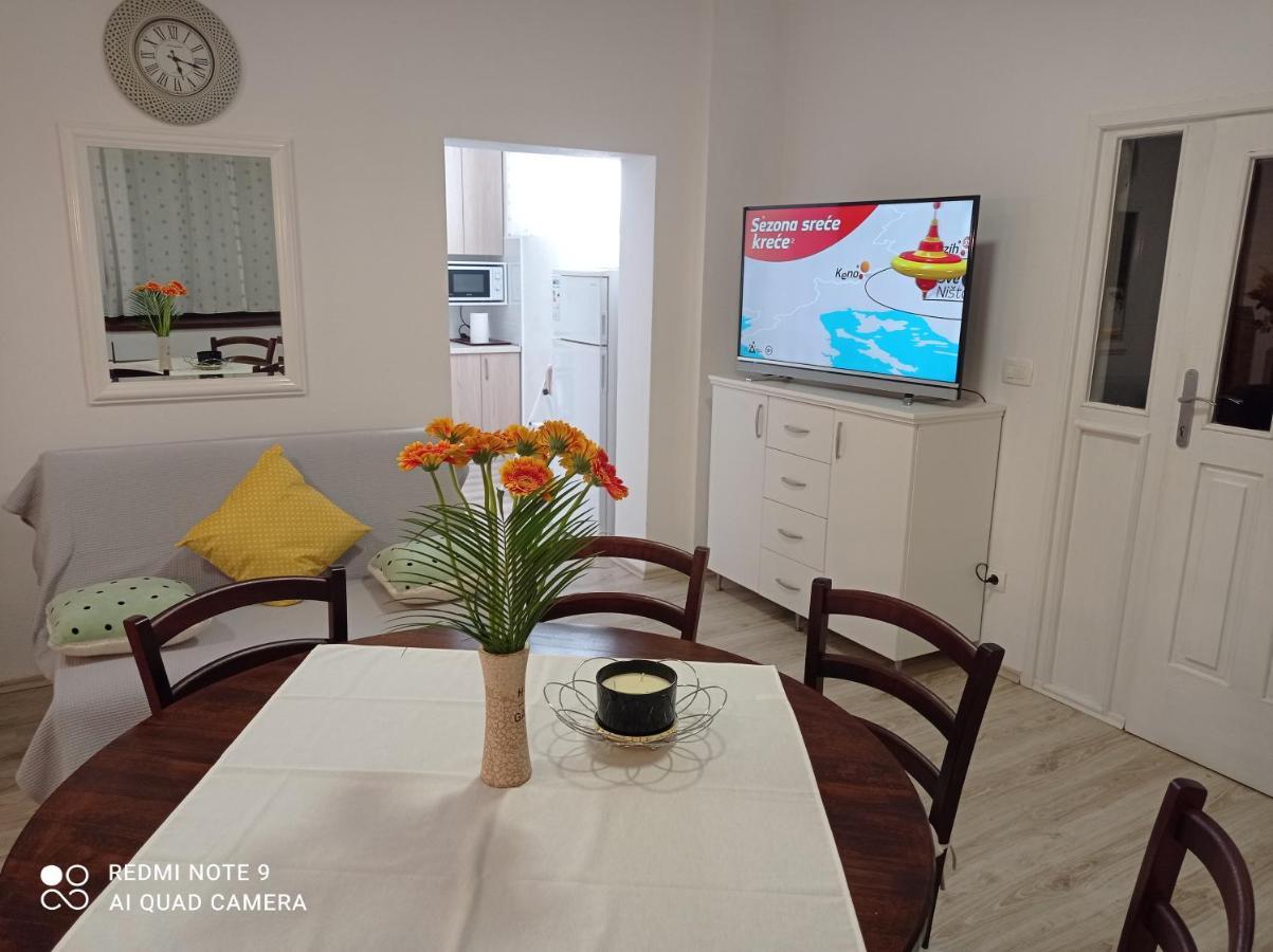 Studio Apartman Sonja Otočac Extérieur photo